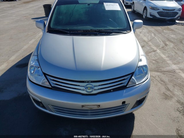 46276373 :رقم المزاد ، 3N1BC1AP7BL444695 vin ، 2011 Nissan Versa 1.8s مزاد بيع