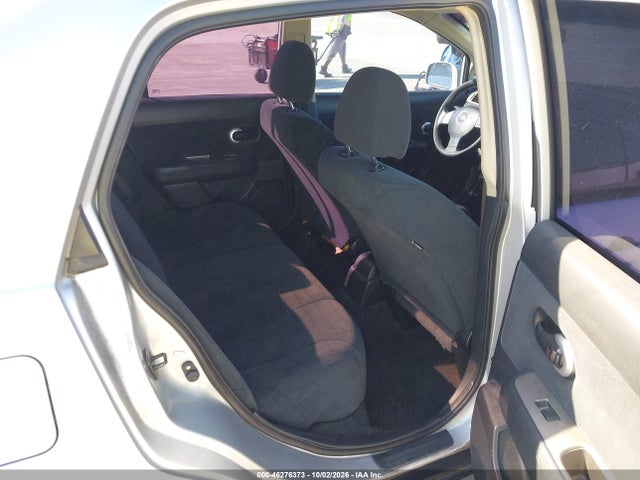 46276373 :رقم المزاد ، 3N1BC1AP7BL444695 vin ، 2011 Nissan Versa 1.8s مزاد بيع