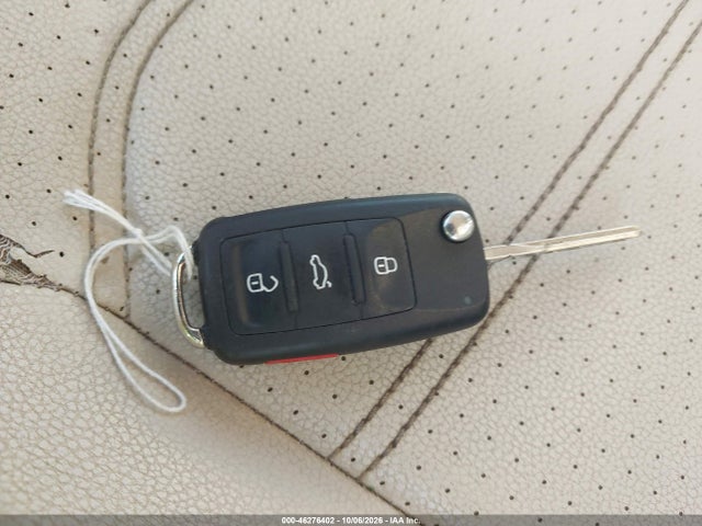 2012 Volkswagen Passat 2.5l Se მანქანა იყიდება აუქციონზე, vin: 1VWBH7A35CC084948, აუქციონის ნომერი: 46276402