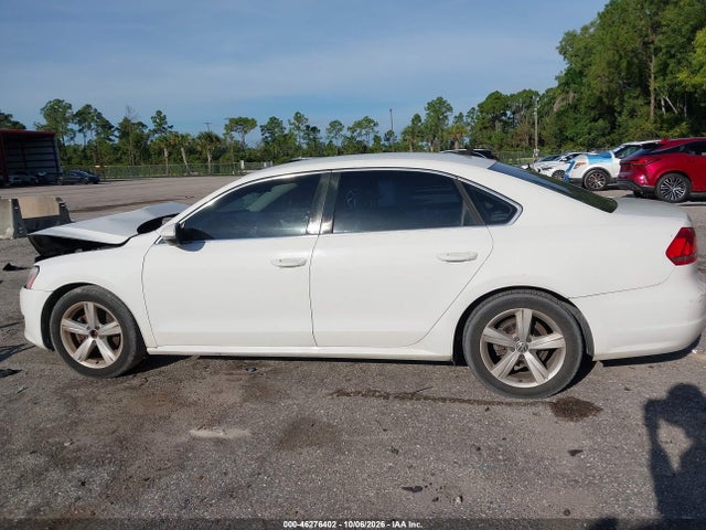 2012 Volkswagen Passat 2.5l Se მანქანა იყიდება აუქციონზე, vin: 1VWBH7A35CC084948, აუქციონის ნომერი: 46276402
