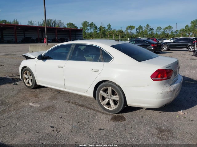 2012 Volkswagen Passat 2.5l Se მანქანა იყიდება აუქციონზე, vin: 1VWBH7A35CC084948, აუქციონის ნომერი: 46276402