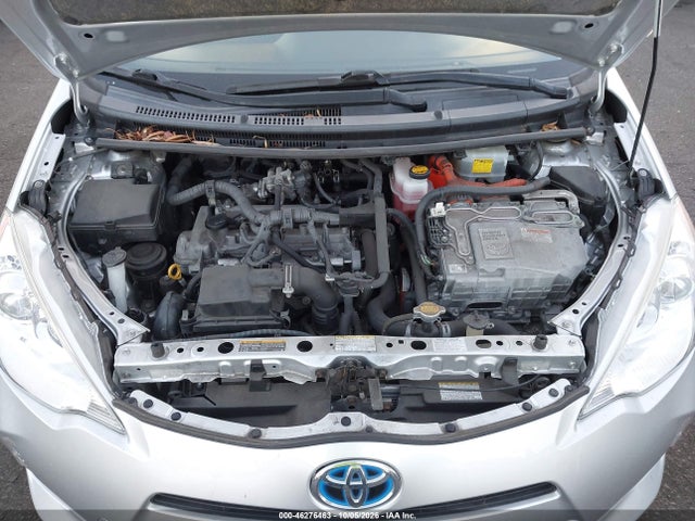 46276463 :رقم المزاد ، JTDKDTB36D1040038 vin ، 2013 Toyota Prius C Two مزاد بيع