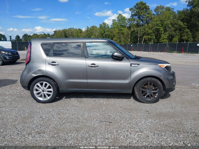 46276486 :رقم المزاد ، KNDJP3A51J7528067 vin ، 2018 Kia Soul + مزاد بيع
