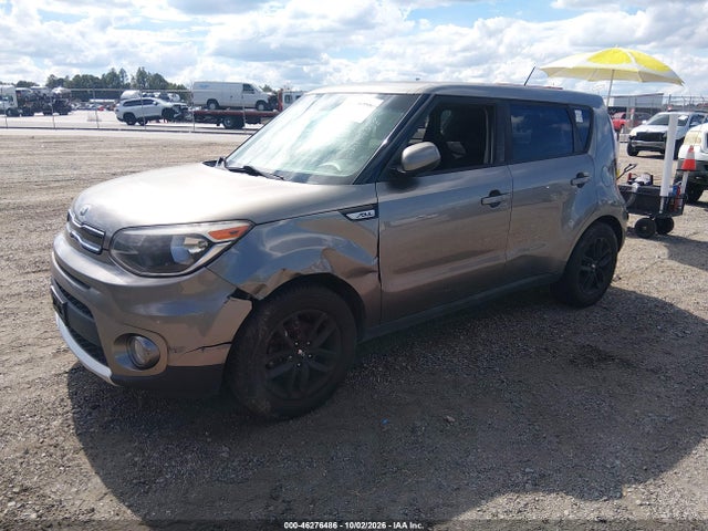 46276486 :رقم المزاد ، KNDJP3A51J7528067 vin ، 2018 Kia Soul + مزاد بيع