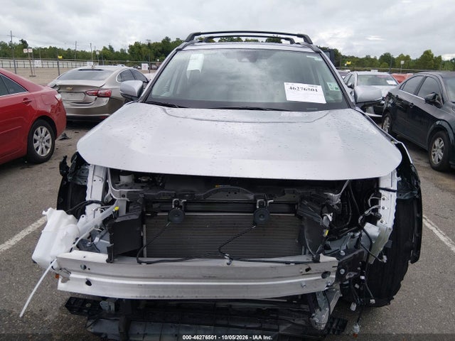 2025 Toyota Rav4 Xle Premium მანქანა იყიდება აუქციონზე, vin: 2T3C1RFV9SC317051, აუქციონის ნომერი: 46276501