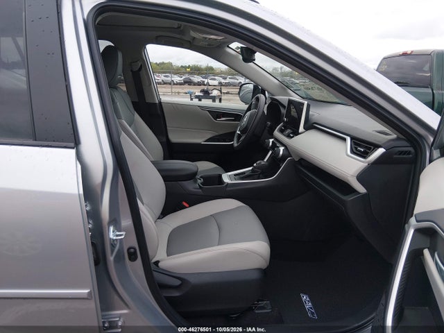 2025 Toyota Rav4 Xle Premium მანქანა იყიდება აუქციონზე, vin: 2T3C1RFV9SC317051, აუქციონის ნომერი: 46276501