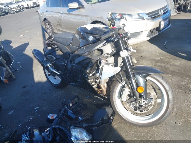 Suzuki GSX-R600 2019 JS1GN7FA1K7100671 Image 12