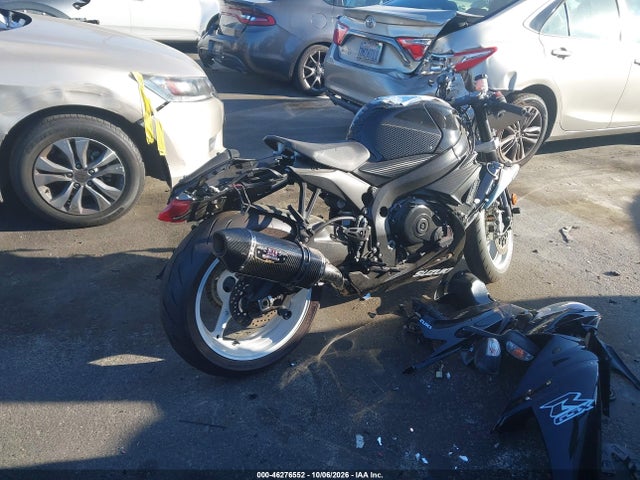 Suzuki GSX-R600 2019 JS1GN7FA1K7100671 Image 4
