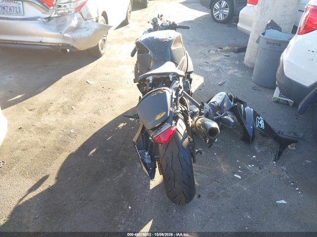 Suzuki GSX-R600 2019 JS1GN7FA1K7100671 Image 6