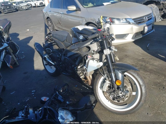 Suzuki GSX-R600 2019 JS1GN7FA1K7100671 Image 8