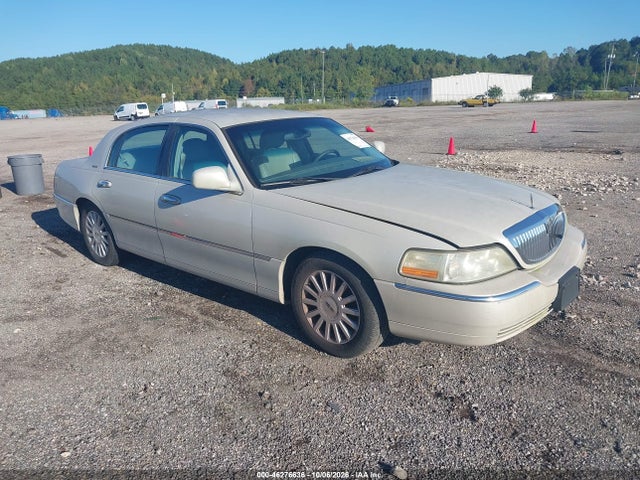 Aukcja sprzedaży 2005 Lincoln Town Car Signature, vin: 1LNHM81W15Y626072, numer aukcji: 46276636