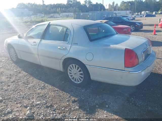 Продаж на аукціоні авто 2005 Lincoln Town Car Signature, vin: 1LNHM81W15Y626072, номер лоту: 46276636