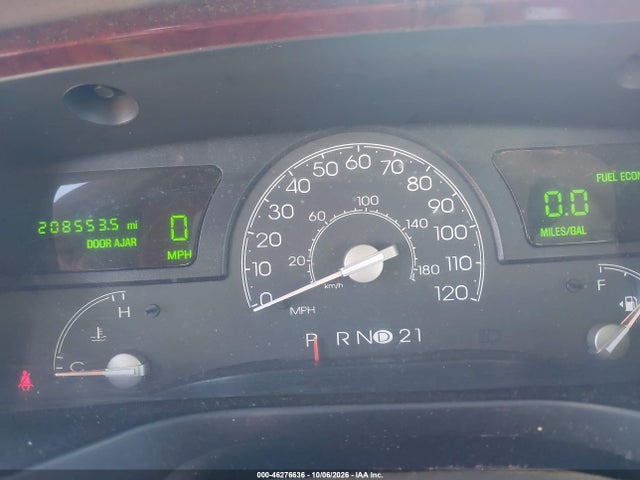 Продаж на аукціоні авто 2005 Lincoln Town Car Signature, vin: 1LNHM81W15Y626072, номер лоту: 46276636