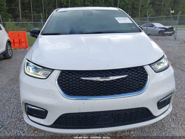 2025 Chrysler Pacifica Select მანქანა იყიდება აუქციონზე, vin: 2C4RC1BG7SR553932, აუქციონის ნომერი: 46276647