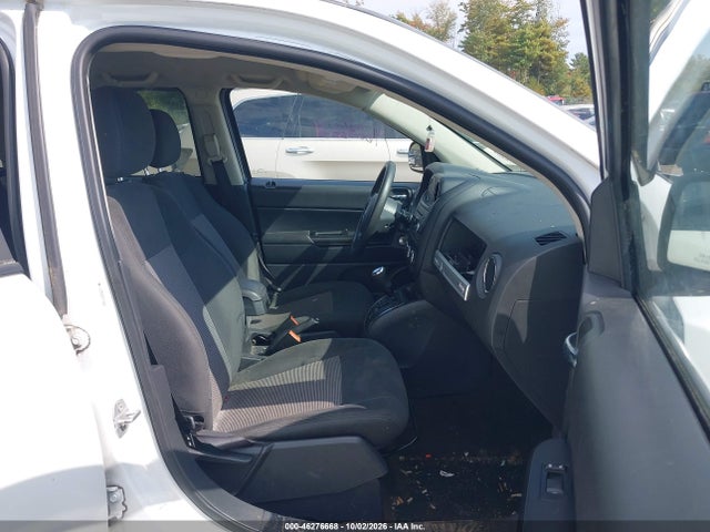 2015 Jeep Compass Sport მანქანა იყიდება აუქციონზე, vin: 1C4NJDBB1FD316792, აუქციონის ნომერი: 46276668