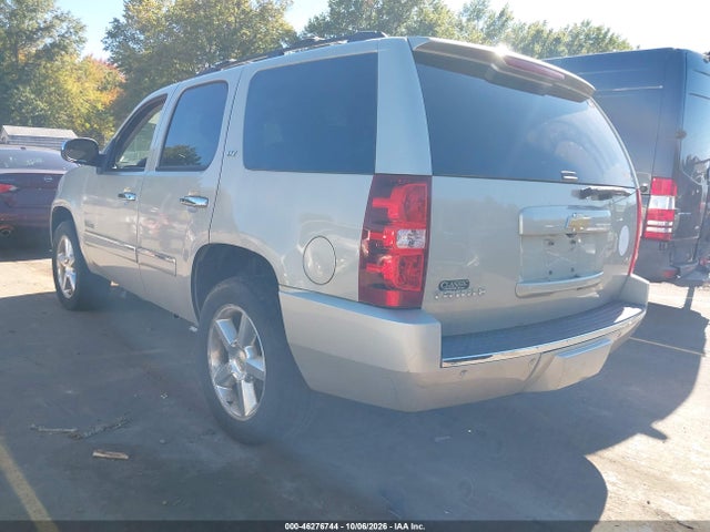 2013 Chevrolet Tahoe Ltz მანქანა იყიდება აუქციონზე, vin: 1GNSKCE02DR166624, აუქციონის ნომერი: 46276744