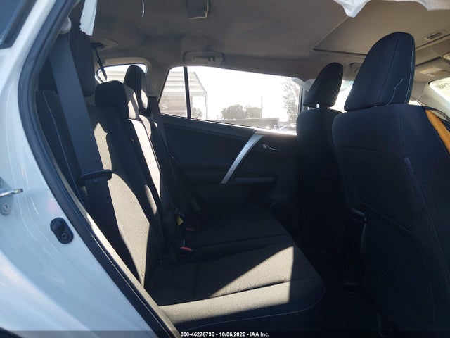 JTMWFREVXJJ732049 Toyota Rav4 Xle