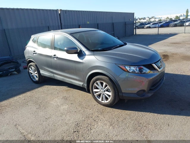 2018 Nissan Rogue Sport S მანქანა იყიდება აუქციონზე, vin: JN1BJ1CP1JW185391, აუქციონის ნომერი: 46276830