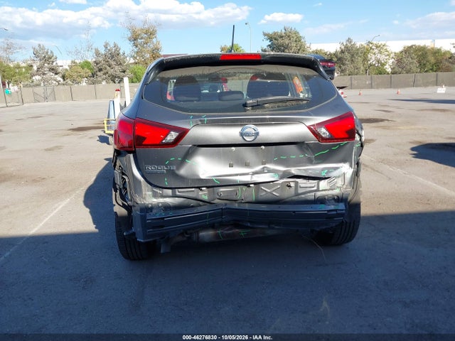 2018 Nissan Rogue Sport S მანქანა იყიდება აუქციონზე, vin: JN1BJ1CP1JW185391, აუქციონის ნომერი: 46276830