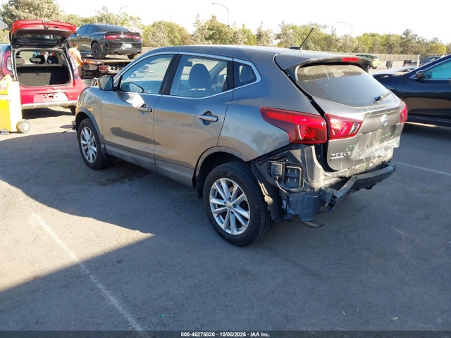 2018 Nissan Rogue Sport S მანქანა იყიდება აუქციონზე, vin: JN1BJ1CP1JW185391, აუქციონის ნომერი: 46276830