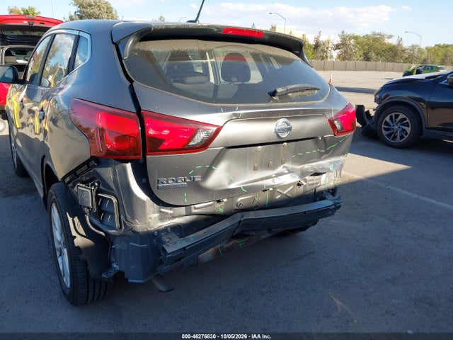 2018 Nissan Rogue Sport S მანქანა იყიდება აუქციონზე, vin: JN1BJ1CP1JW185391, აუქციონის ნომერი: 46276830