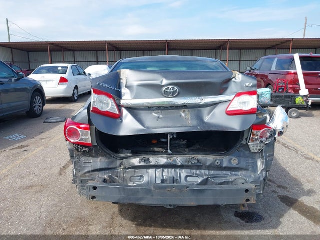 46276856 :رقم المزاد ، 2T1BU4EE8DC057325 vin ، 2013 Toyota Corolla Le مزاد بيع