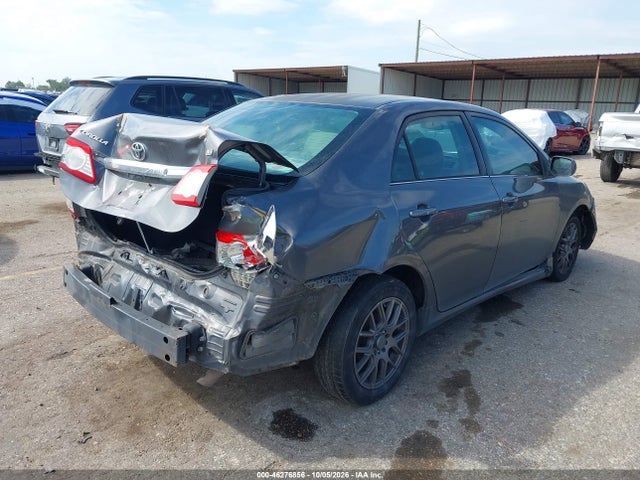 46276856 :رقم المزاد ، 2T1BU4EE8DC057325 vin ، 2013 Toyota Corolla Le مزاد بيع