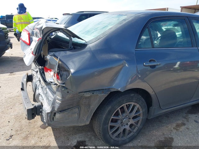 46276856 :رقم المزاد ، 2T1BU4EE8DC057325 vin ، 2013 Toyota Corolla Le مزاد بيع