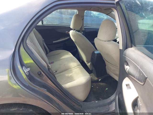 46276856 :رقم المزاد ، 2T1BU4EE8DC057325 vin ، 2013 Toyota Corolla Le مزاد بيع