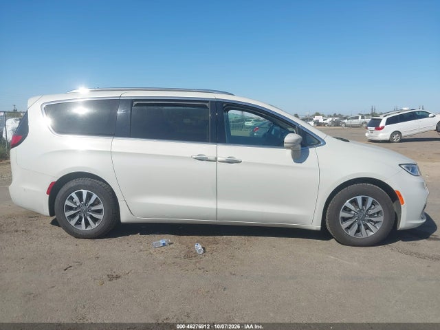 Chrysler Pacifica Hybrid Touring L 2021 2C4RC1L73MR590087 Image 14