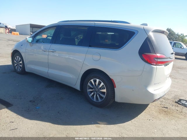 Chrysler Pacifica Hybrid Touring L 2021 2C4RC1L73MR590087 Image 3