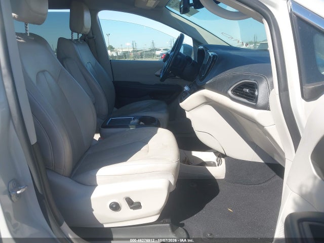 Chrysler Pacifica Hybrid Touring L 2021 2C4RC1L73MR590087 Image 5
