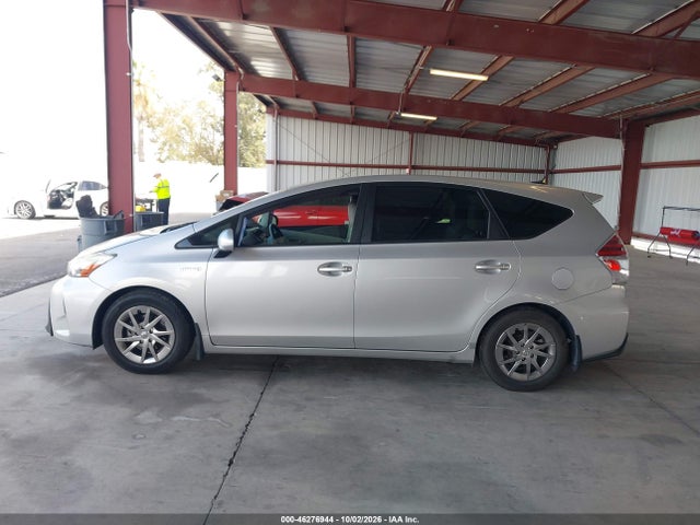Toyota Prius V Four 2016 JTDZN3EU7GJ048749 Image 16