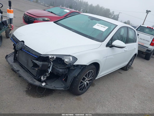 WVWKP7AU8GW916558 Volkswagen E-golf Se
