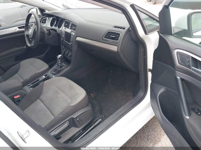 WVWKP7AU8GW916558 Volkswagen E-golf Se