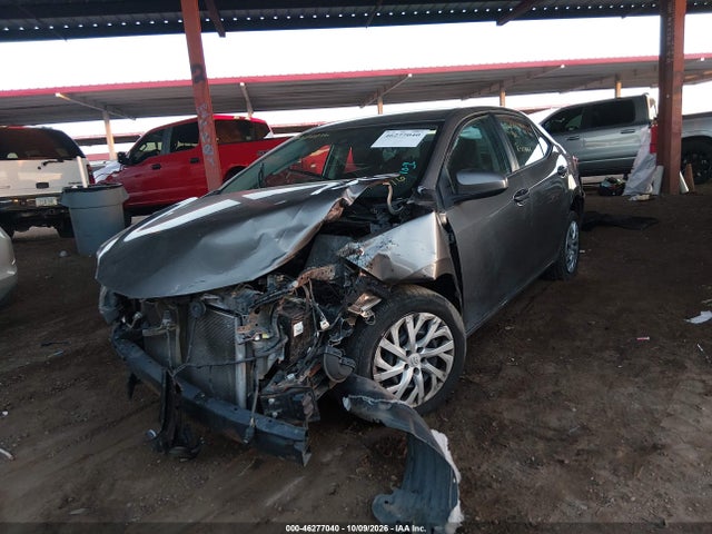 Toyota COROLLA LE 2018 5YFBURHE0JP792661 Image 2