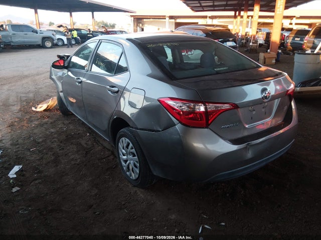 Toyota COROLLA LE 2018 5YFBURHE0JP792661 Image 3