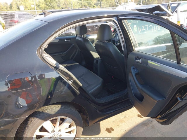 2015 Volkswagen Jetta 1.8t Se მანქანა იყიდება აუქციონზე, vin: 3VWD17AJ8FM333466, აუქციონის ნომერი: 46277118