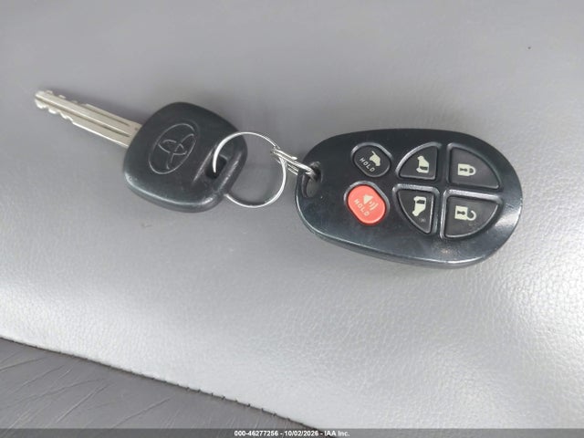 46277256 :رقم المزاد ، 5TDBK22C58S015303 vin ، 2008 Toyota Sienna Limited مزاد بيع