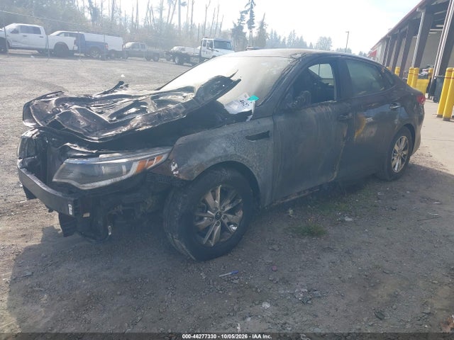 KIA Optima Lx 2018 5XXGT4L31JG239317 Image 2