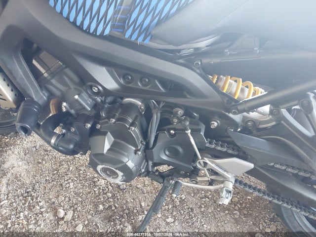 46277335 :رقم المزاد ، JYARN33E7FA004496 vin ، 2015 Yamaha Fz09 مزاد بيع