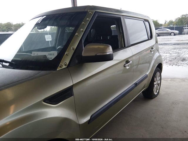 46277366 :رقم المزاد ، KNDJT2A64D7526235 vin ، 2013 Kia Soul + مزاد بيع