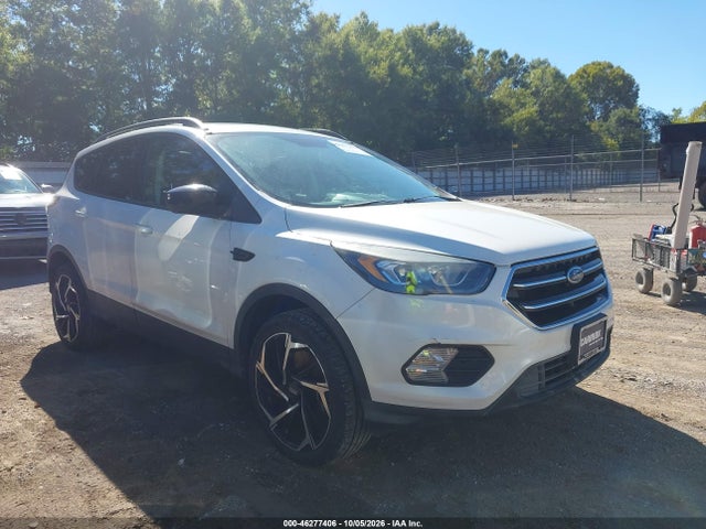 Продажа на аукционе авто 2017 Ford Escape Se, vin: 1FMCU9GD3HUB55494, номер лота: 46277406