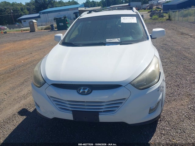 2015 Hyundai Tucson Se მანქანა იყიდება აუქციონზე, vin: KM8JUCAGXFU072911, აუქციონის ნომერი: 46277526