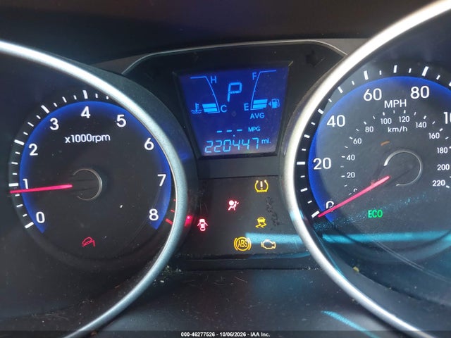 2015 Hyundai Tucson Se მანქანა იყიდება აუქციონზე, vin: KM8JUCAGXFU072911, აუქციონის ნომერი: 46277526