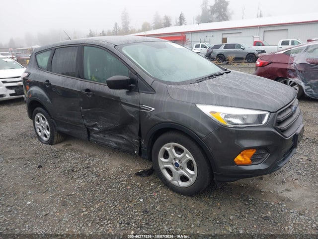 2017 Ford Escape S მანქანა იყიდება აუქციონზე, vin: 1FMCU0F79HUA83143, აუქციონის ნომერი: 46277536