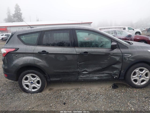 2017 Ford Escape S მანქანა იყიდება აუქციონზე, vin: 1FMCU0F79HUA83143, აუქციონის ნომერი: 46277536
