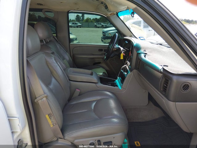 46277598 :رقم المزاد ، 3GNEC16Z15G242069 vin ، 2005 Chevrolet Suburban 1500 Lt مزاد بيع
