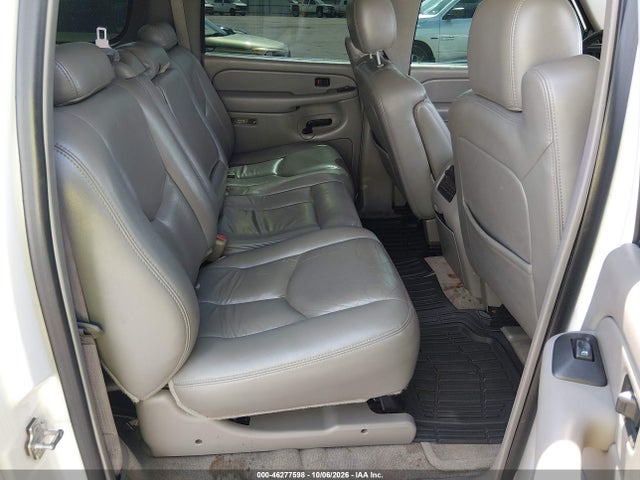46277598 :رقم المزاد ، 3GNEC16Z15G242069 vin ، 2005 Chevrolet Suburban 1500 Lt مزاد بيع