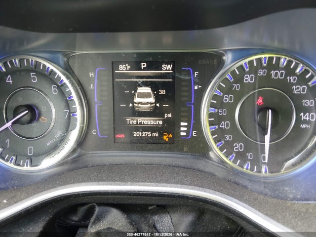 46277647 :رقم المزاد ، 1C3CCCAB2FN760923 vin ، 2015 Chrysler 200 Limited مزاد بيع